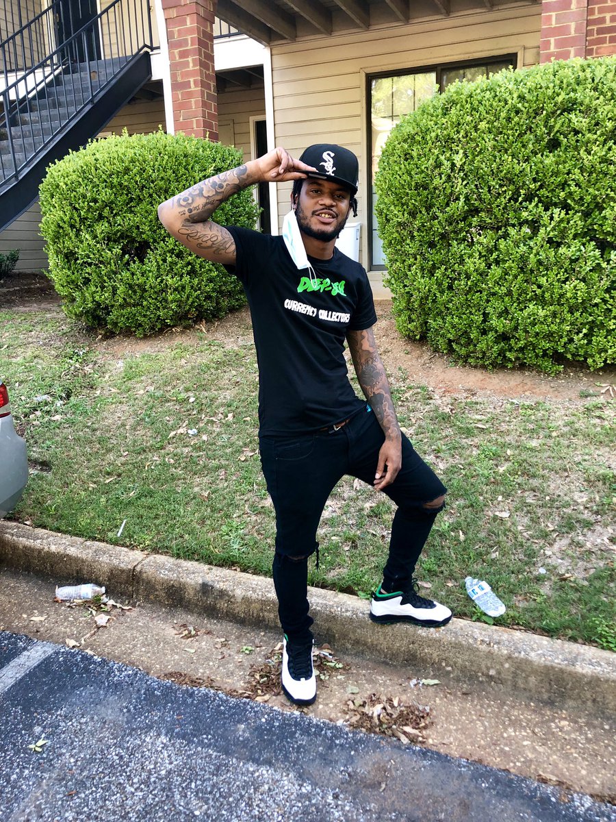 MjayDaGr8's tweet photo. Learn from your mistakes, your age don’t make you grown #ForevaGr8 #DaGr8™️ free my yunginz #six78™️ 🎱🔙 #LongLivePops💔 https://t.co/LwlaBlX1Xs