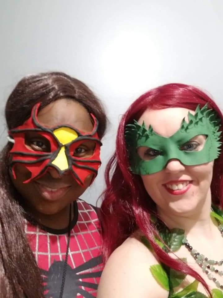JessicaAyla's tweet photo. King Con Kingston was great last year 2019! #KingstonSpiderwoman & Poison Ivy had a great time at the King Con Cabaret-Masquerade Dance AND #KingstonStorm & Cyclops got to meet the amazing @heysamnoir of Sam Noir's Comics & Toys. He even drew pictures of our #proheros Thank you! https://t.co/4Wu5HahmTe
