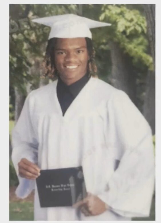 HarmonCCC's tweet photo. Congratulations to our senior Shannon!! He will be attending William Penn University in the fall!🎉🎉
@jcharmonhigh 
#DecisionDay2020 #ReachHigher https://t.co/00JzbJ4C6t