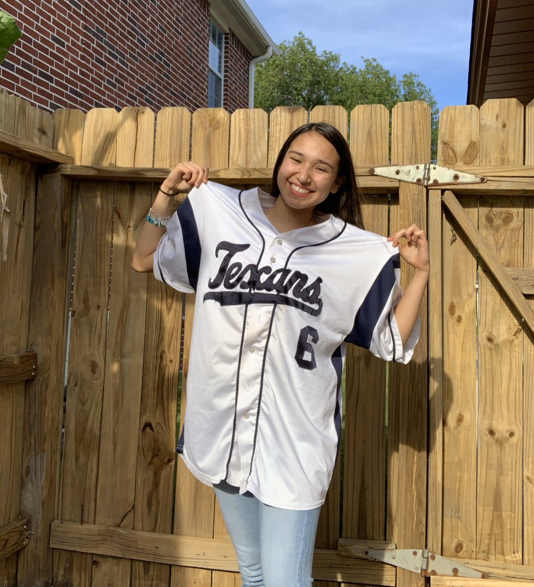 brianiplancarte's tweet photo. #FeelGoodFriday #RayburnRallyWeek
“Wear your favorite Rayburn shirt”...I don’t have just one 💙 @SamRayburn_HS
My shirt in the first picture fits a bit too small ;) Get #Superpumped with Dancing Queen - ABBA https://t.co/hmgjZxVap2