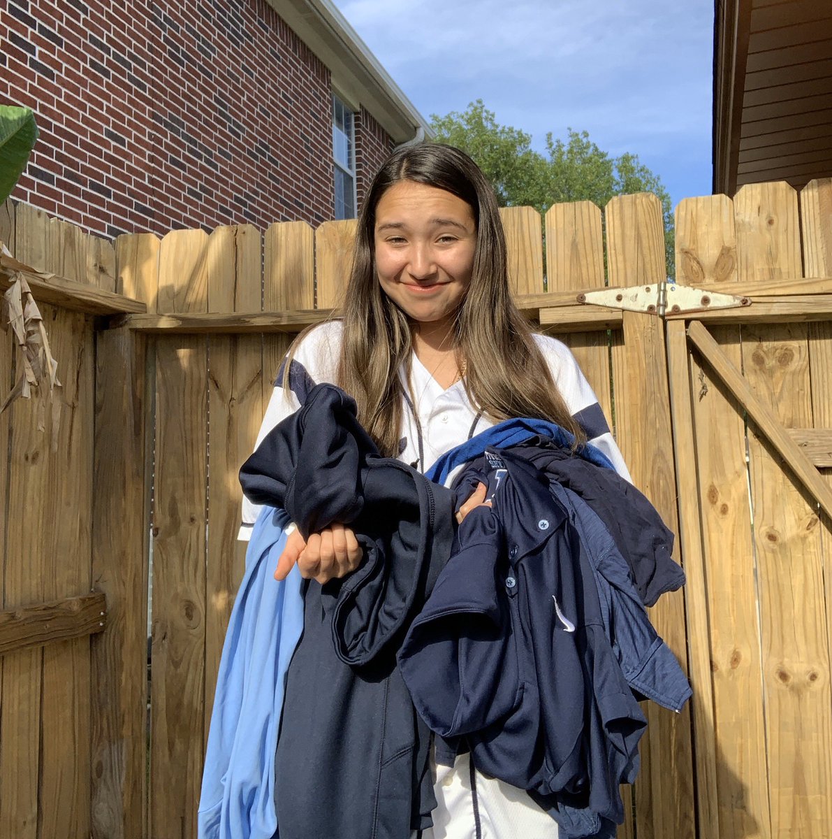 brianiplancarte's tweet photo. #FeelGoodFriday #RayburnRallyWeek
“Wear your favorite Rayburn shirt”...I don’t have just one 💙 @SamRayburn_HS
My shirt in the first picture fits a bit too small ;) Get #Superpumped with Dancing Queen - ABBA https://t.co/hmgjZxVap2