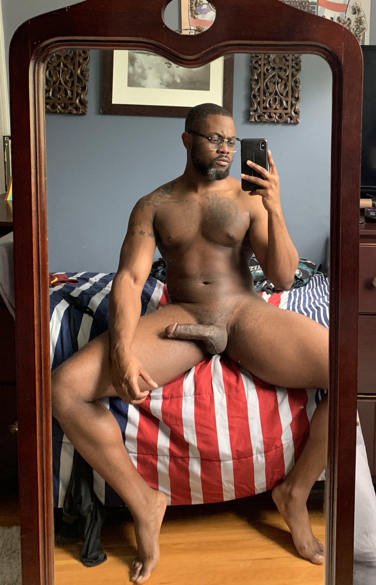 ToniTonyX2's tweet photo. I’m falling In love with my thighs 😍 https://t.co/JRDCdOBEFV
