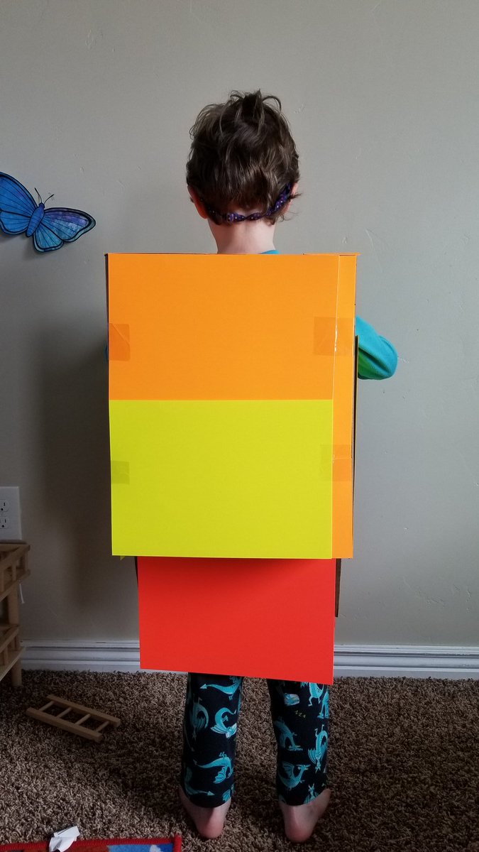 Mirana_Imahso's tweet photo. When the game is life... You just wake up this way - in rainbow armor. #MinecraftTeaParty #ParentProud https://t.co/fBw4aWCdNi