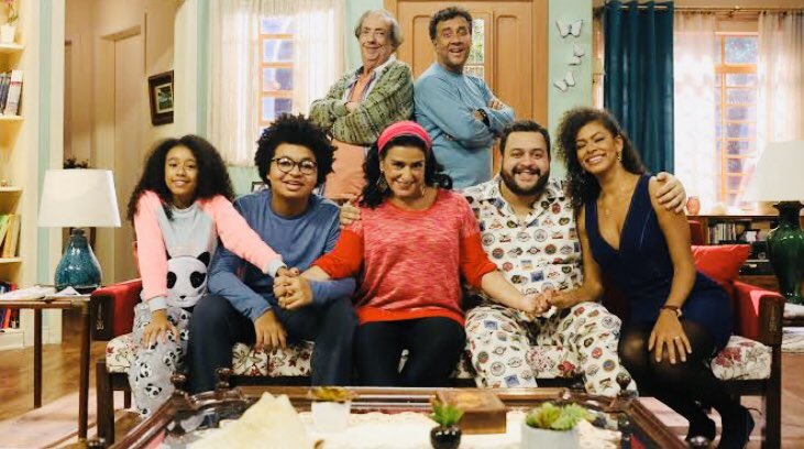 Hoje tem as 22h no Multishow.  Dono do lar! #multishow <a href="/multishow/">Multishow</a> #donodolar