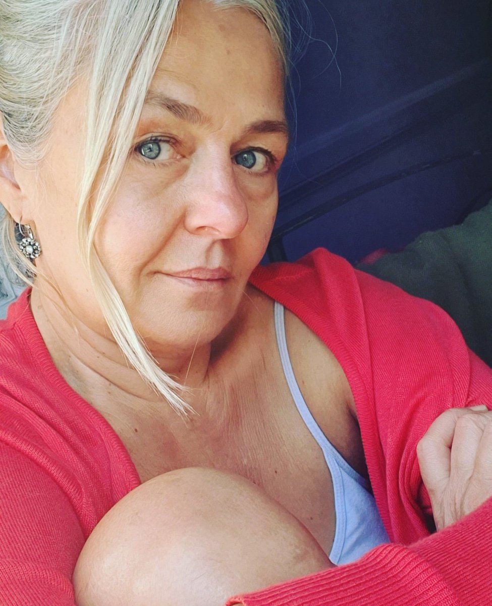 No a la queja dice @rickypashkus 
No a la resignación digo yo.
Si a la espera intentando adaptarnos, buscando formas nuevas.
"De aquí no se sale, de aquí se crece" de un audio que me envió @pablomiguens !