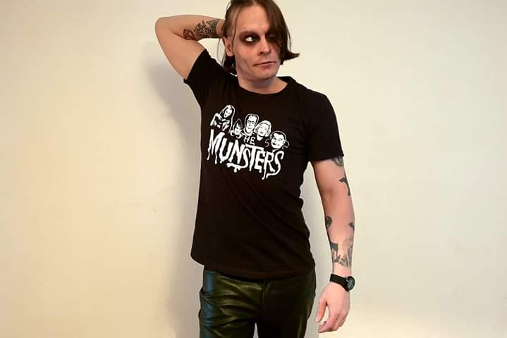 strangehorror's tweet photo. #Goth #GothDude #gothicguy #rockandroll #gothic #horror #themunsters #blackleatherpants #model #singer #performer #musician #author #poet #alternative #StrangeNocturnal https://t.co/qoryeVBO8e