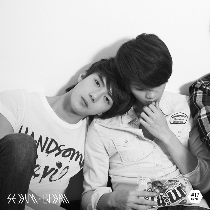 hunhan520br's tweet photo. [DAY 1] 🐣 How old were you when you started shipping HunHan?
🦌 Quantos anos você tinha quando começou a shippar HunHan?

#HunHan520Challenge #HunHan #HunHan520 https://t.co/d6OFEVGeM6