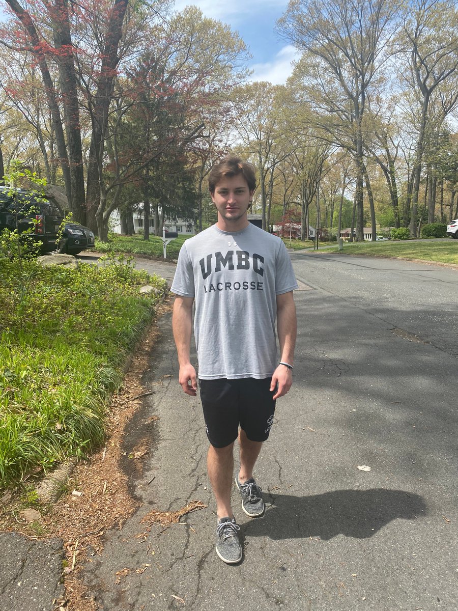 UMBC_MLax's tweet photo. @UMBC_MLax walking into the weekend. @UMBC supports @afspmarylandmission to save lives &amp; bring hope to those affected by suicide! #UMBCTogether #RetrieverProject  

🟡 #HopeWalksHere ⚫️

Donate to support Mental Health Today 🐶👇📲💻
https://t.co/b1Uja6mUAI https://t.co/IhQSR73Wix