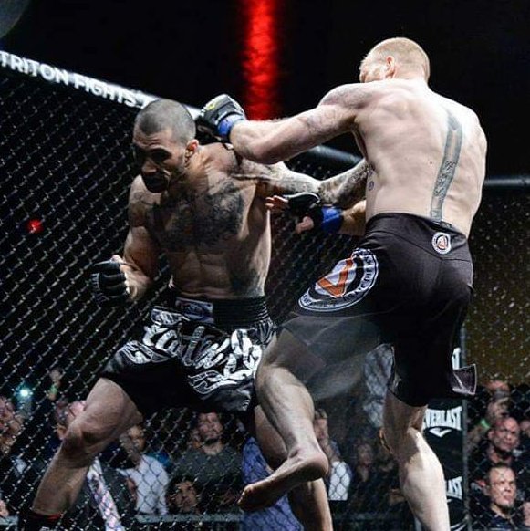 CESMMA's tweet photo. ๐จ TONIGHT at 8 pm ET ๐จ We dig into the vault for another #CESClassicCard โก๏ธ #CESNY ft. John Gotti III, @secormatthew & MUCH more
WATCH โก๏ธ https://t.co/UNadHkP1mb https://t.co/7gvtbitp1V