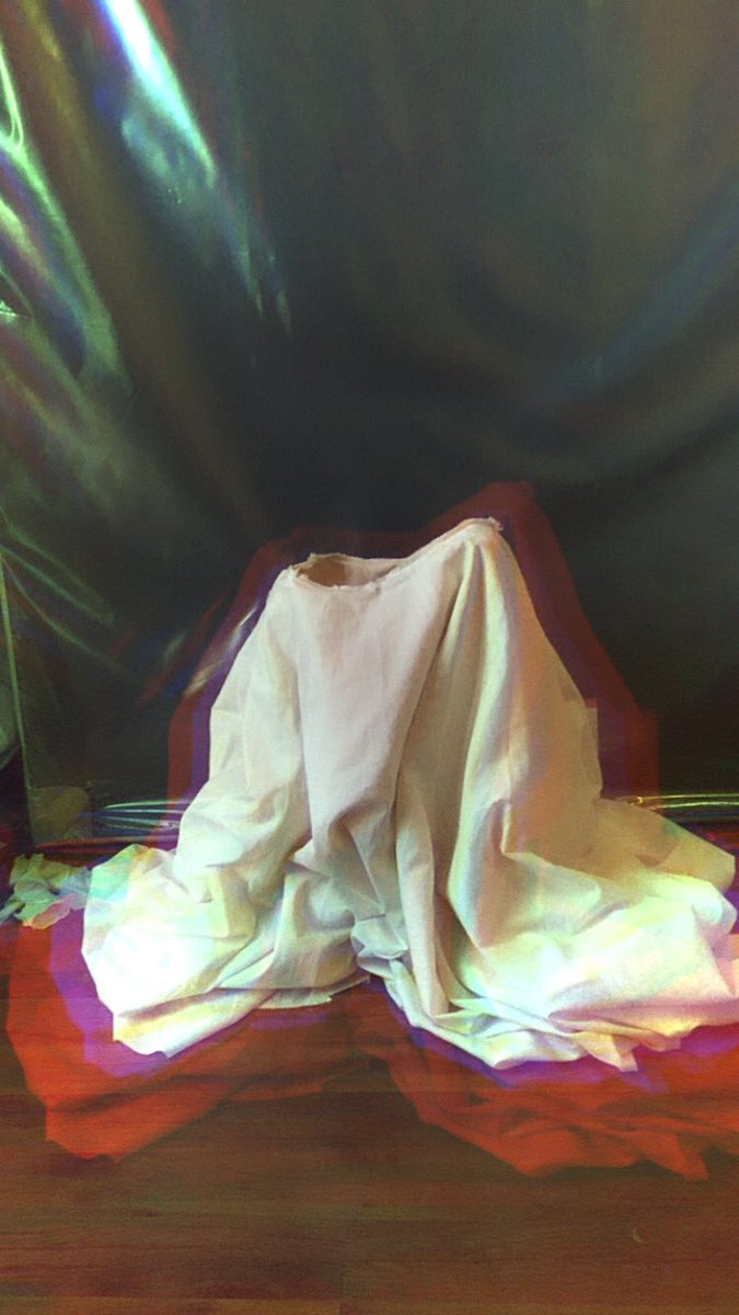 mwete_'s tweet photo. Mood: Inkono 🇧🇮
#Bodyless skirt.. https://t.co/NugczZTHf6