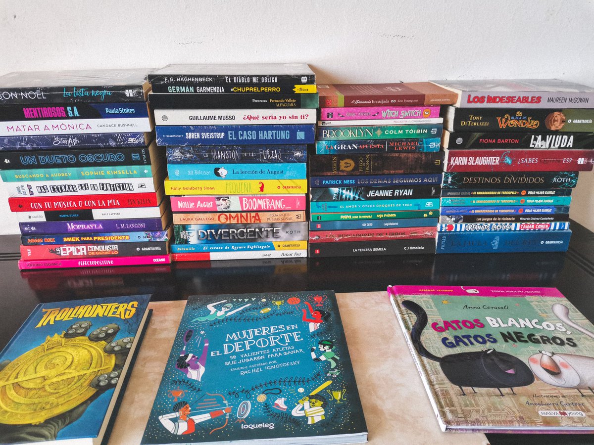 marcoornels's tweet photo. Chicos, tal vez se escuche muy tonto,

pero necesito de su ayuda, mi computadora dejo de servir y no tiene reparo, la necesito para dar clases a mis niños y para mi escuela, por eso mismo pongo en venta varios de mis libros, para comprar una nueva. 

por favor RT https://t.co/J17EG7eam5