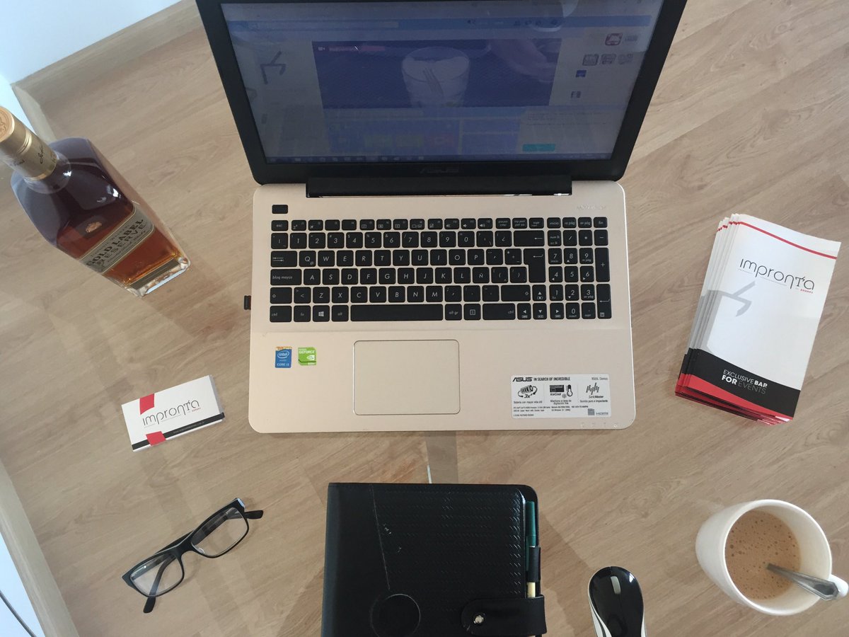 Año tras año comenzamos este día honrándolo trabajando; cuando el reloj marca las 0:00 hs. del 01/05, los eventos del 30/04 ya pasaron sus primeras horas transcurridas.
Después de 48 días sin realizar servicios, desde casa, esperamos poder muy pronto servirte tu cóctel preferido.