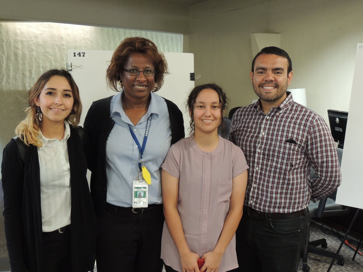 usfsloanucem's tweet photo. @SloanNetwork @UTEP Proud to congratulate @EngineeringUSF @EE_USF PhD graduate Deidra Hodges @UTEP on receiving a @SloanNetwork seed grant.  Learn more about her work:  https://t.co/xy9wauHiry @BrookhavenLab, #inclusiveexcellence https://t.co/exdYY1hyKl
