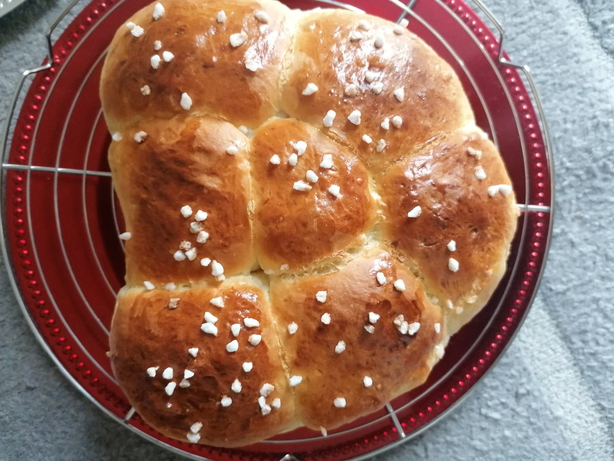 aymina29's tweet photo. Aythia ma participer, brioche au beurre ❤️
#challengeftor, la recette 👇 https://t.co/OkjMOEM0ER