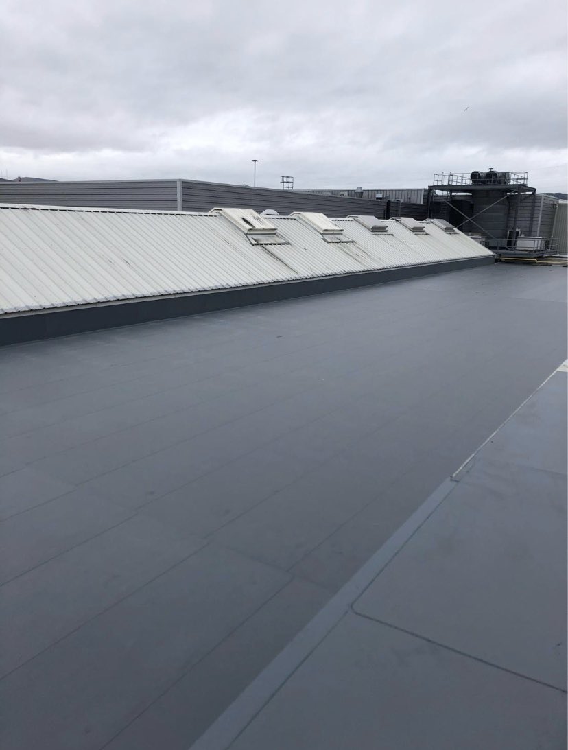 stratawaterpro's tweet photo. We were delighted to recently specify and supply @DANOSAUK  waterproofing materials for this project.  A fantastic installation by one of our premier contractors.

#strata #waterproofing #danosa #danopol #belfast #roofing https://t.co/vUJgU2wara