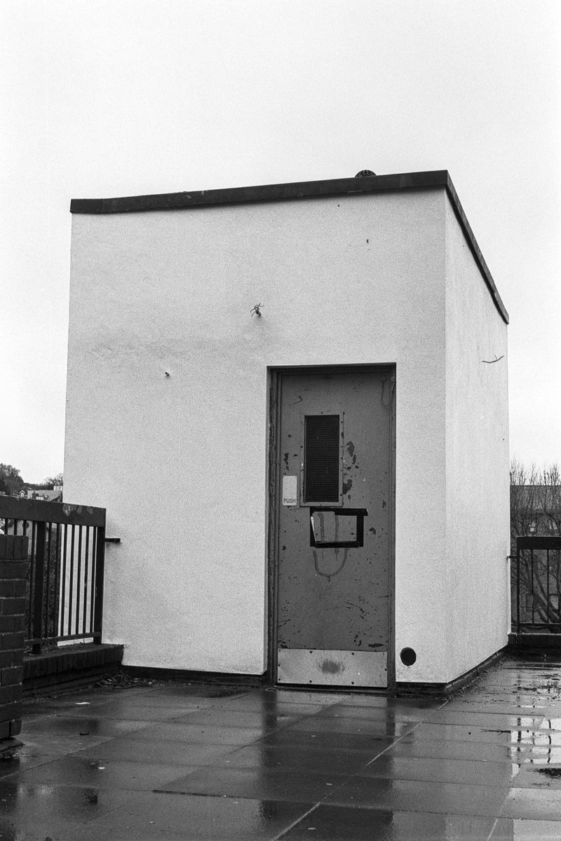 GuildfordHunt's tweet photo. Where's this in #Guildord? Friday lockdown special! https://t.co/ktC3VzXIqo