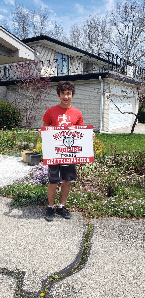 NiWeHiTennis's tweet photo. The Niles West Tennis program would like to thank the @NWBoosters for providing these awesome lawn signs to our senior athletes. 🐾🎾🎾🐾 @nileswestwolves219 @WolvesD219 @nileswestathletics @nileswest2020 #nileswest @NW_BoysTennis @NILESWESTTENNIS https://t.co/DFYUn1ReeM
