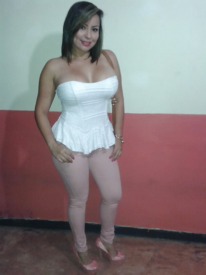 maduras_milf's tweet photo. RT si nos seguimos ahora mismo 🤤 https://t.co/8jabNbvHbG