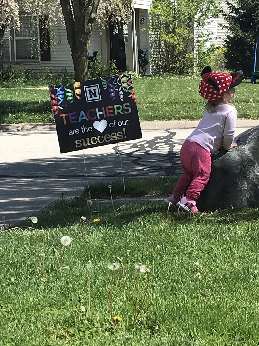 MrsDavidsonSC's tweet photo. So sweet! Thanks Noblesville Schools! https://t.co/uyveQOdZKr