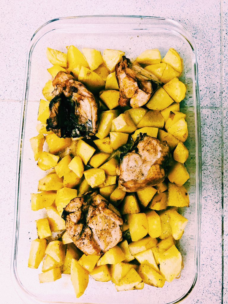 Quarantine kitchen part 4. Experiment was with chicken and waru. So far so good. 🤤