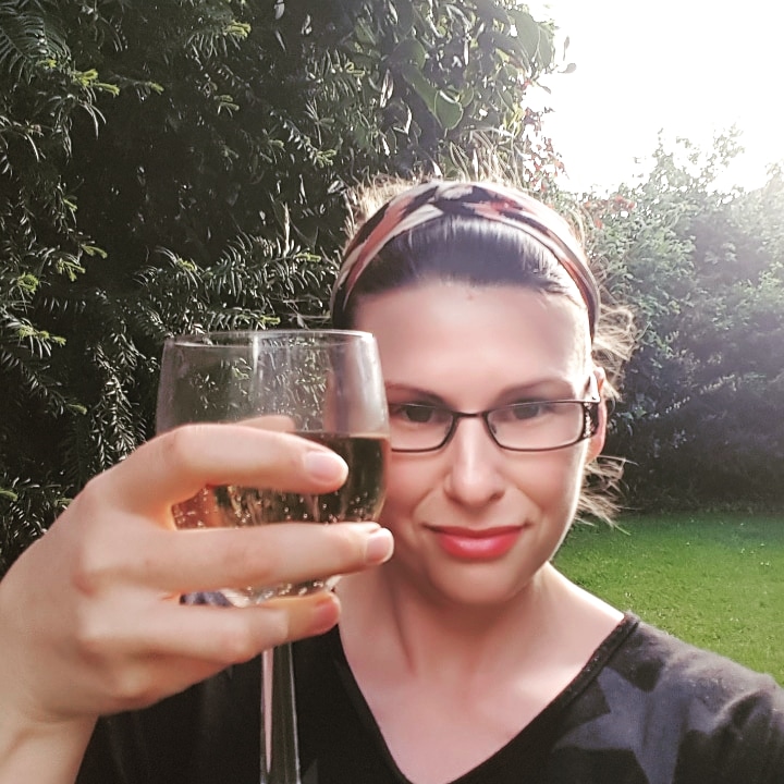 Taking a moment to toast the <a href="/bsfcharity/">British Skin Foundation</a>'s wonderful researchers who work tirelessly to fight skin disease and skin cancer. Thank you for your hard work! #RaiseAGlassToResearch
Please donate if you can
britishskinfoundation.org.uk/donate/donate/…
#skindisease #skincancer #research #support