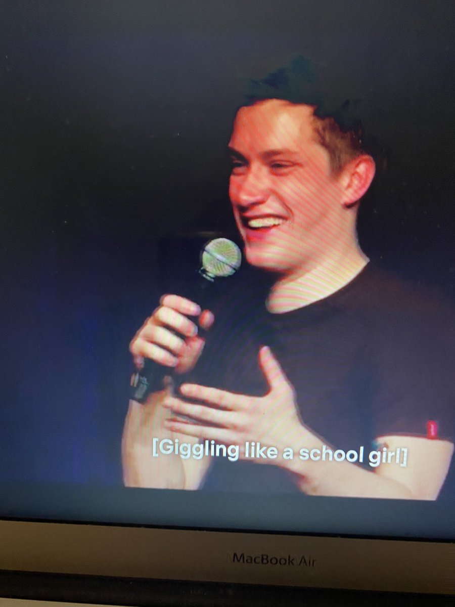 AmyVic96's tweet photo. @netflix making @Daniel_Sloss ‘s shows even more funny with their subtitles 😂😂❤️ https://t.co/aLqNkZFVVY