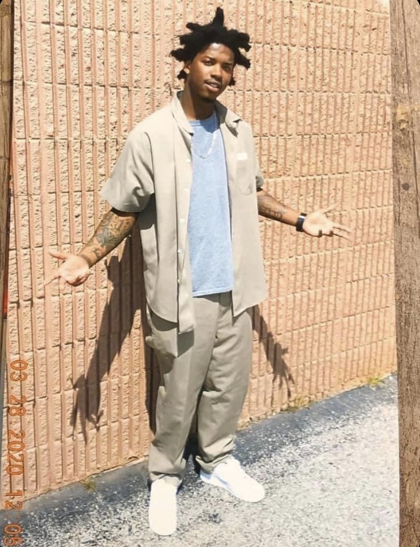 theyh8Jai__'s tweet image. Forever you got me , forever I got you , This shit here locked in🔒 Happy 22nd Birthday BigDawg ( y’all see my boy getting Big ) 🥰
#FreeMyBrother