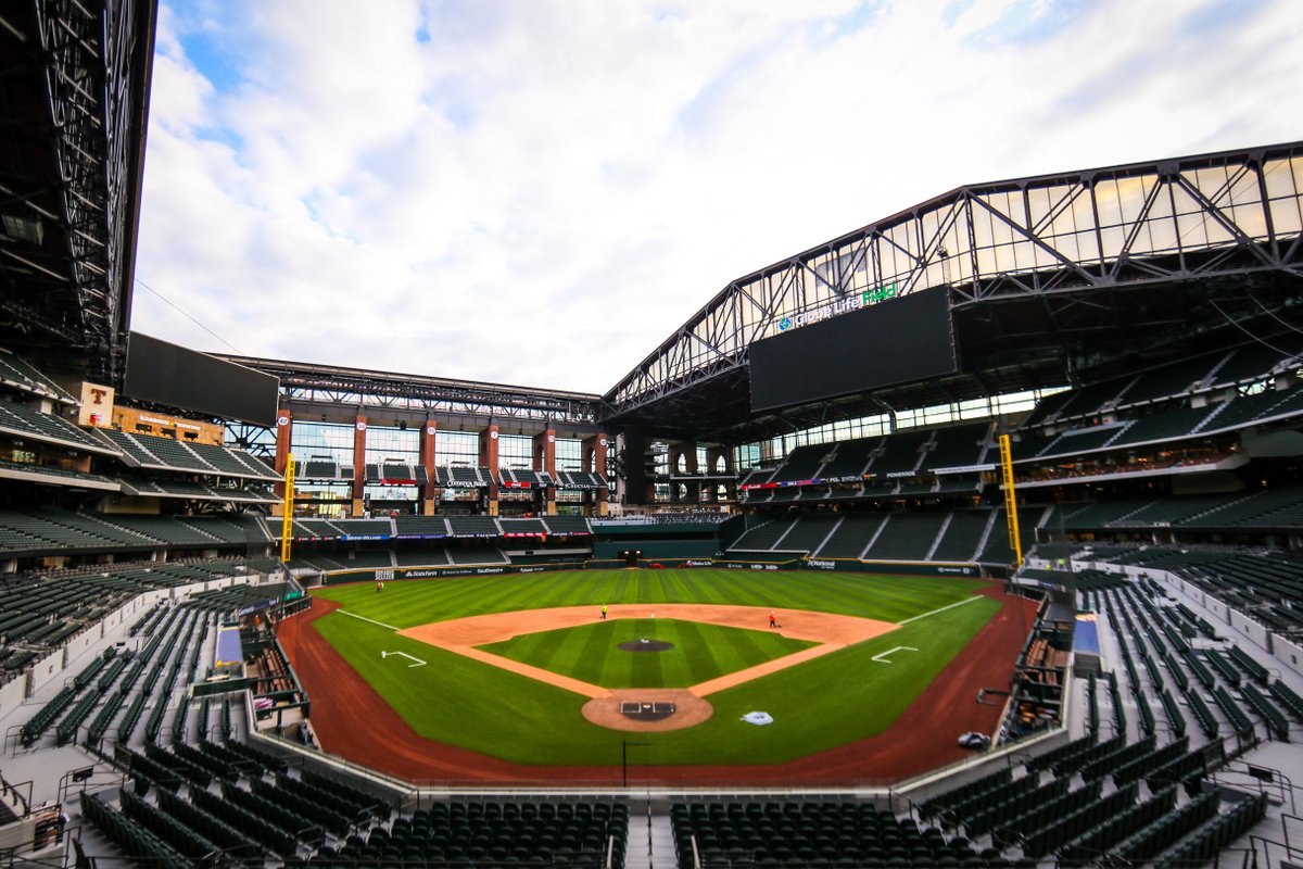 Rangers's tweet photo. Still here. Still waiting. https://t.co/2SFILMuElV