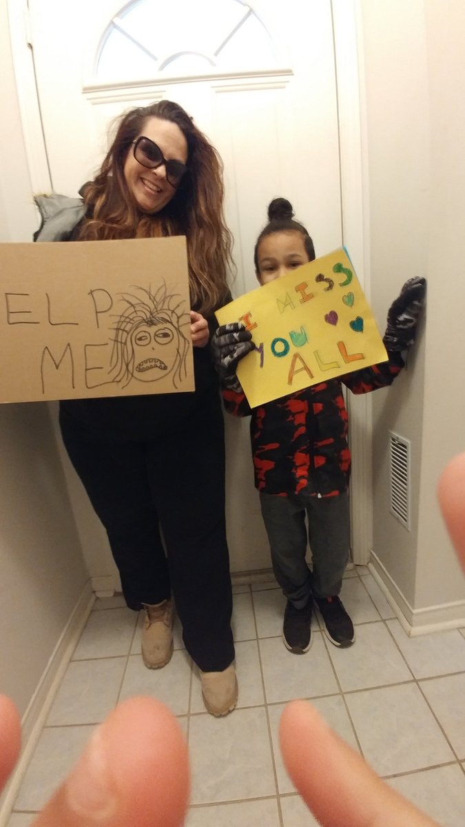 Teacher parade today 🎉Go huskys🐺