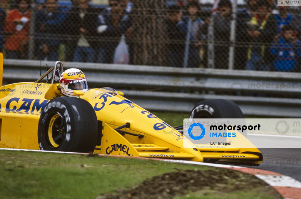 Satoru Nakajima 中嶋 悟 in his Lotus 100T - Honda RA168E V6T at