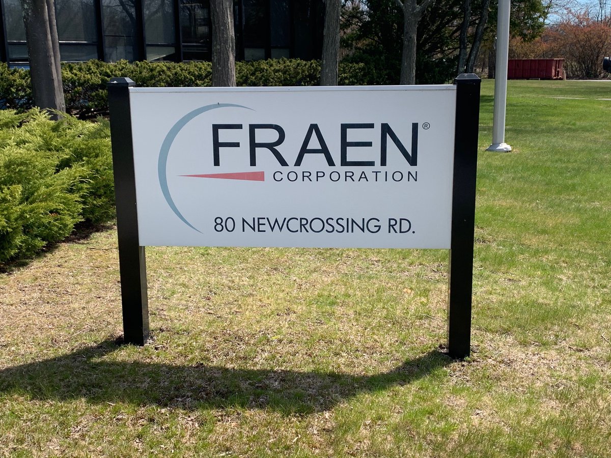 StonehamMAPD's tweet photo. The @StonehamMAPD and @StonehamFire received a donation of 60 face shields from the FRAEN Corporation of Reading.  Thank you for your generosity and support of local first responders!  @FraenCorpInc https://t.co/lFScXtiONs
