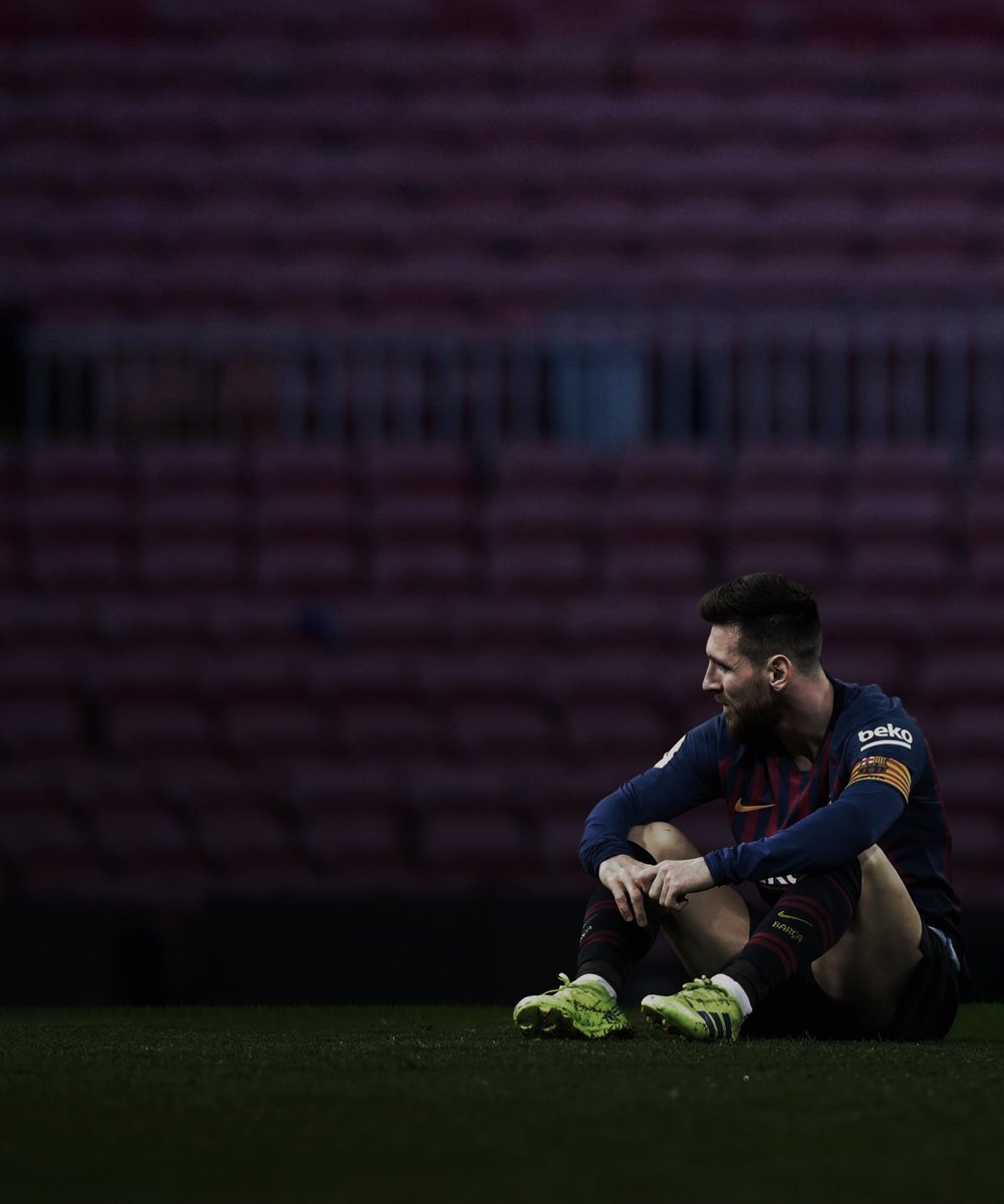 M10GOAT's tweet photo. في شهر يونيو القادم اي بعد شهر ونصف من الآن سيدخل الأسطورة ليونيل ميسي عامه الـ 33 🥺💔 https://t.co/ToZIvEY24G