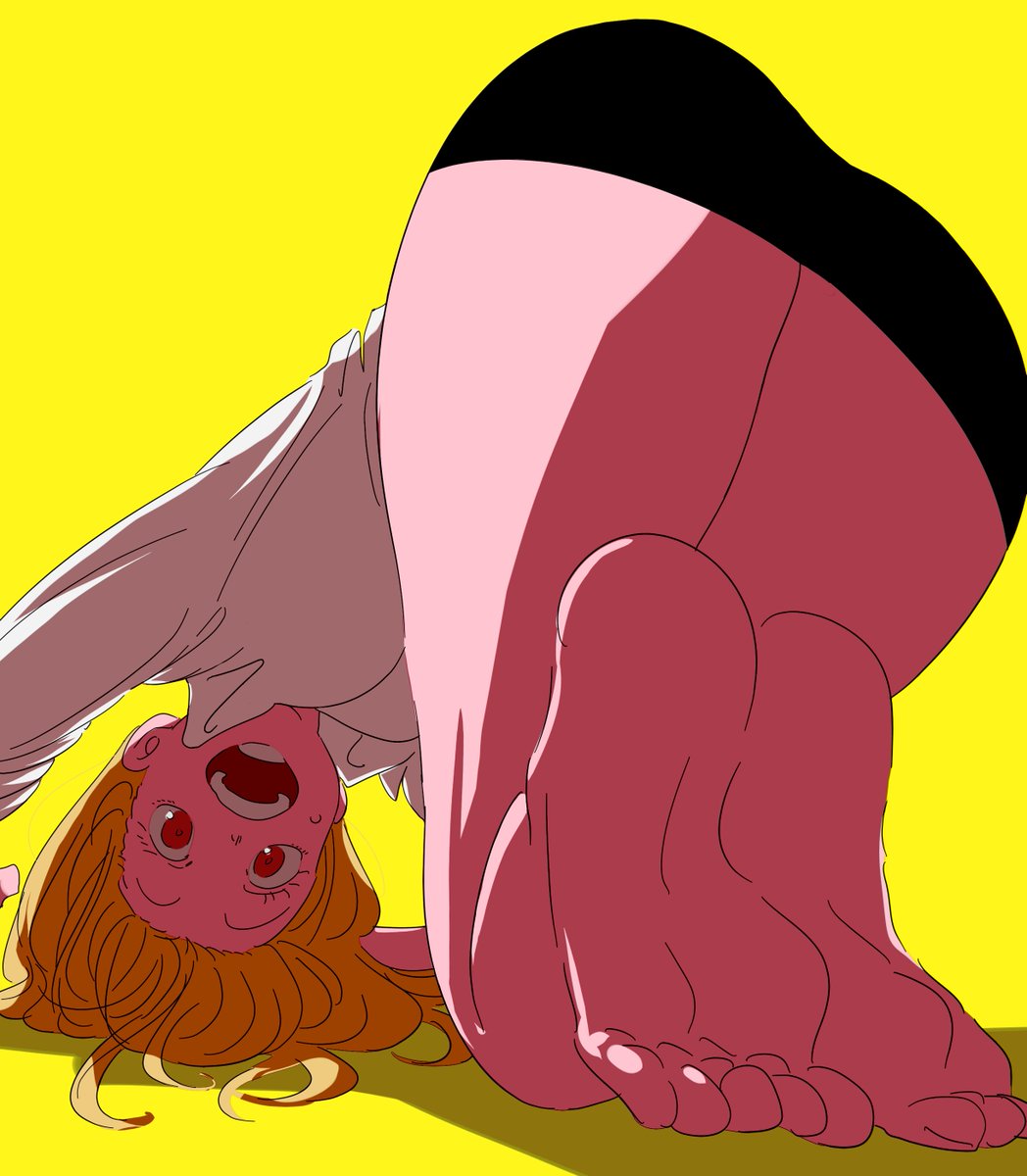 so_motto's tweet photo. タイトスカートの女の子 https://t.co/E18buxw3pq