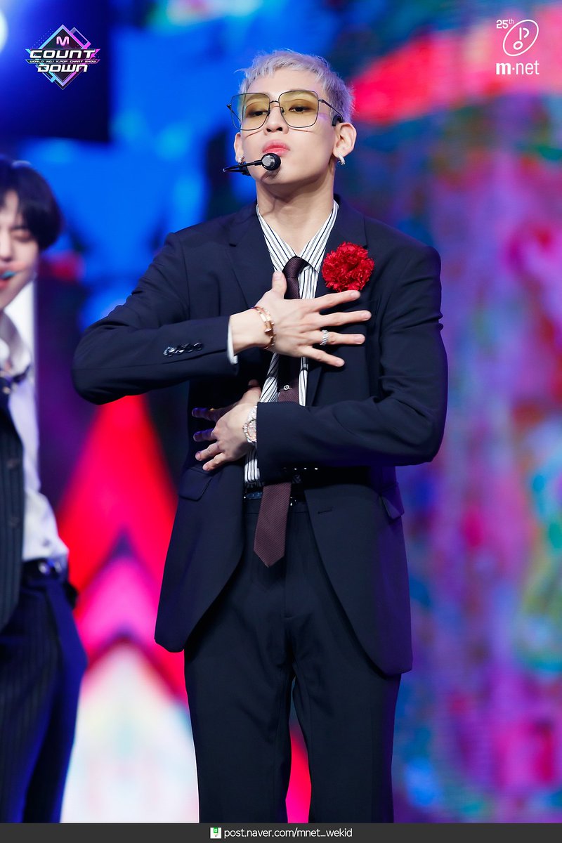 Hamaecentizus's tweet photo. С днюхой че любимый красавчик  #BelieveInBamBamDay https://t.co/nXB6gXKlmG