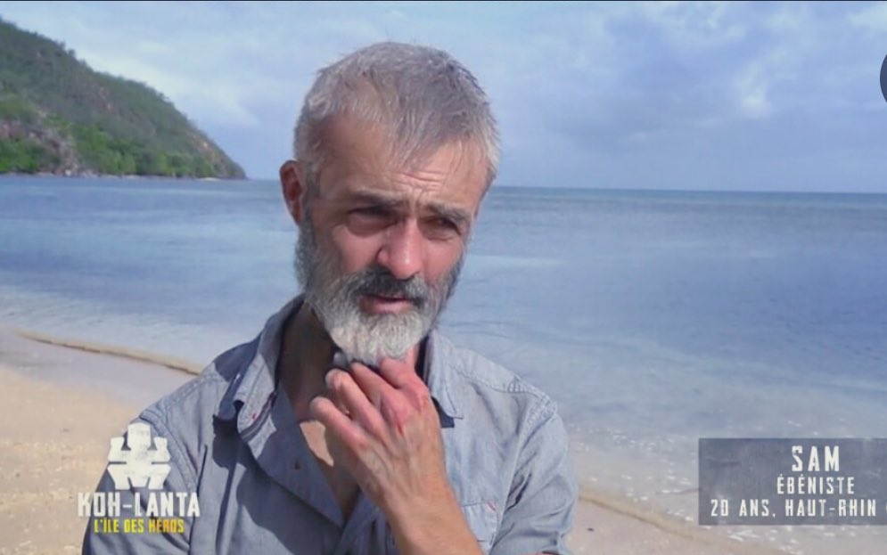 addddictt's tweet photo. Sam après qu'il est essayé d'apprendre à nager à Ahmad .
#KohLanta https://t.co/OnhzwCXDjP