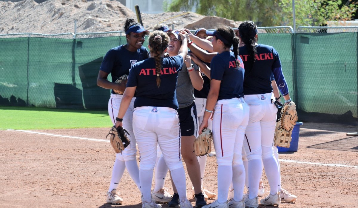 ArizonaSoftball's tweet photo. First, we thank @MercadoMo for everything she has given to Arizona Softball!

2014-17: All-American Career
2018-20: Grad. Manager

Mo will graduate this month with a Master's in Educational Leadership. She hopes to return to UA to "coach the best team in front of the best fans!" https://t.co/fkjF5pmoJr