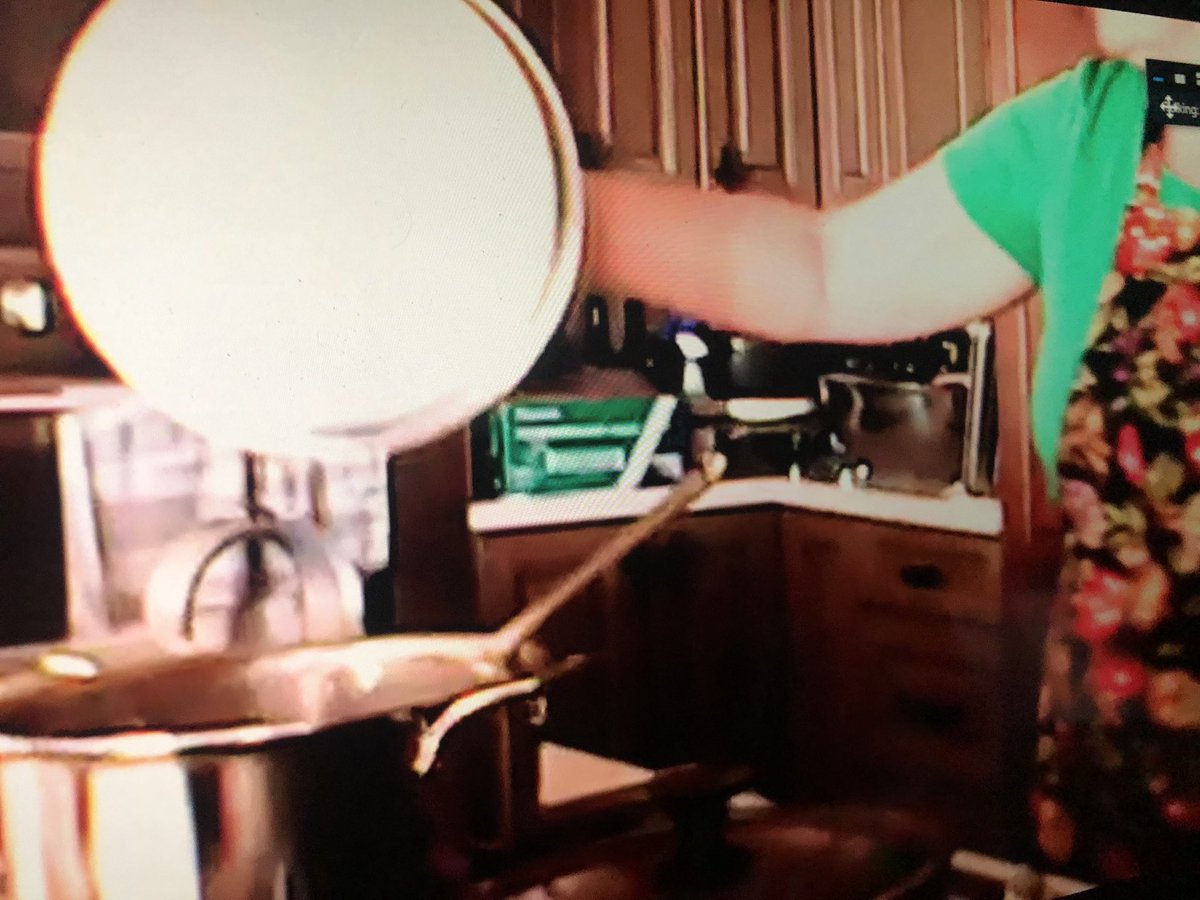 Principal_PVIS's tweet image. Enjoyed making pasta and sauce today with Mrs. Scott’s @PVIS_Seakings cooking class. Lots of great tips and student engagement. Can’t wait to see student dishes. @pvpschools #PVISTogetherApart #VirtualCookingClass #EvryStuEvryDay #Mangia