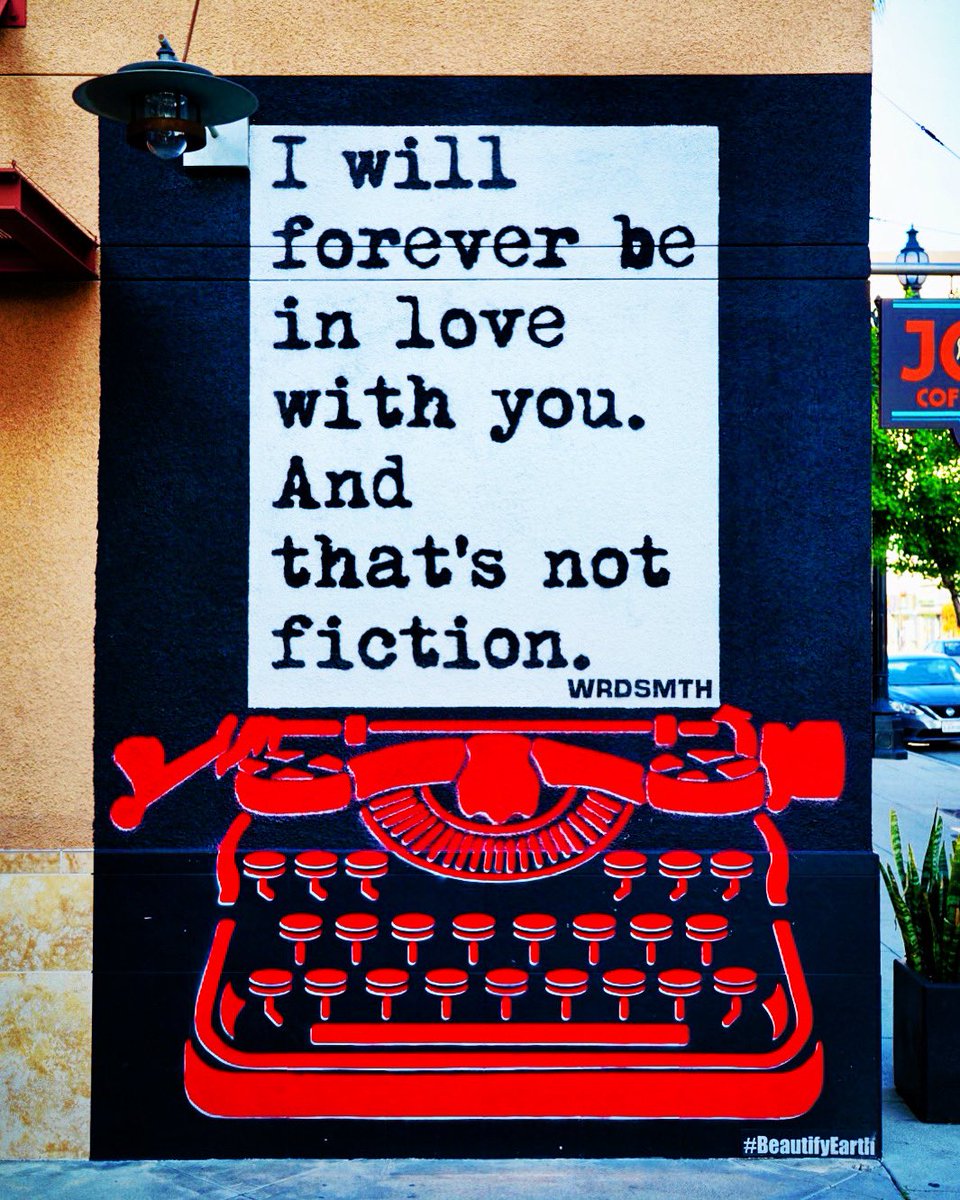 Brooklywood's tweet image. File this one under short story. 📚 
⁣
#WRDSMTH #StreetArt #VromansBookstore #Pasadena
