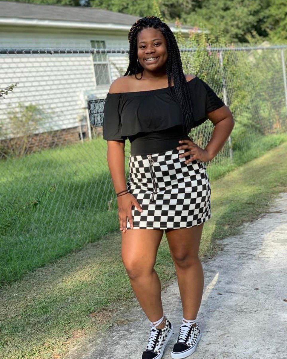 WSSURAMS's tweet photo. Congrats, Ram! #BeTheNext #WSSU24 ๐โค๏ธ
๐ท by @wilsonhighcheerleaders: Senior Spotlight
Makayla Harrison will be attending Winston Salem State University Fall 2020. #cheerleader #collegedecisionday #collegesigningday #nationaldecisionday #WHSCHEER #StompNShakeNation #ClassOf2020 https://t.co/TqZSrV3af5