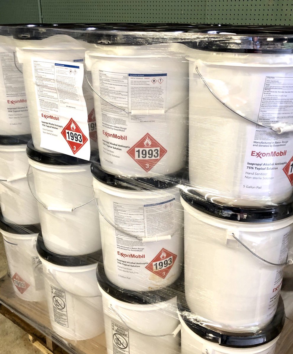 ExxonBillings's tweet photo. Today we were honored to donate 480 gallons of hand sanitizer that arrived in Billings and manufactured by our friends with @ExxonMobilBRA. Yellowstone County first responders and healthcare workers will soon be using this to stay safe. #DoingOurPart https://t.co/CEwlCPHvzZ