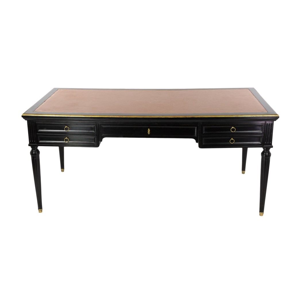 garden_court's tweet photo. Handsome, Large Scale Directoire Style Ebonized Mahogany Bureau Plat; French circa 1890. #interiordesign #bureauplat #writingdesk #directoire #black #ebonized #sf #sanfrancisco #homeoffice https://t.co/lrCvALbbZ9 https://t.co/YIbhUdEKob