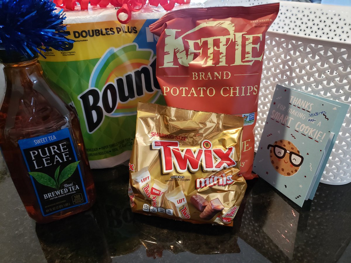 AScarboroughCTE's tweet photo. So thankful for Mrs. Valerie Kunert and her sweet Teacher Appreciation gift!! I love what I do, I love my students, and I love my GCISD CommUNITY!! #GCISD #TeacherAppreciationWeek #GCISDPTSA #GCISDUnity https://t.co/u8ixQvM79P