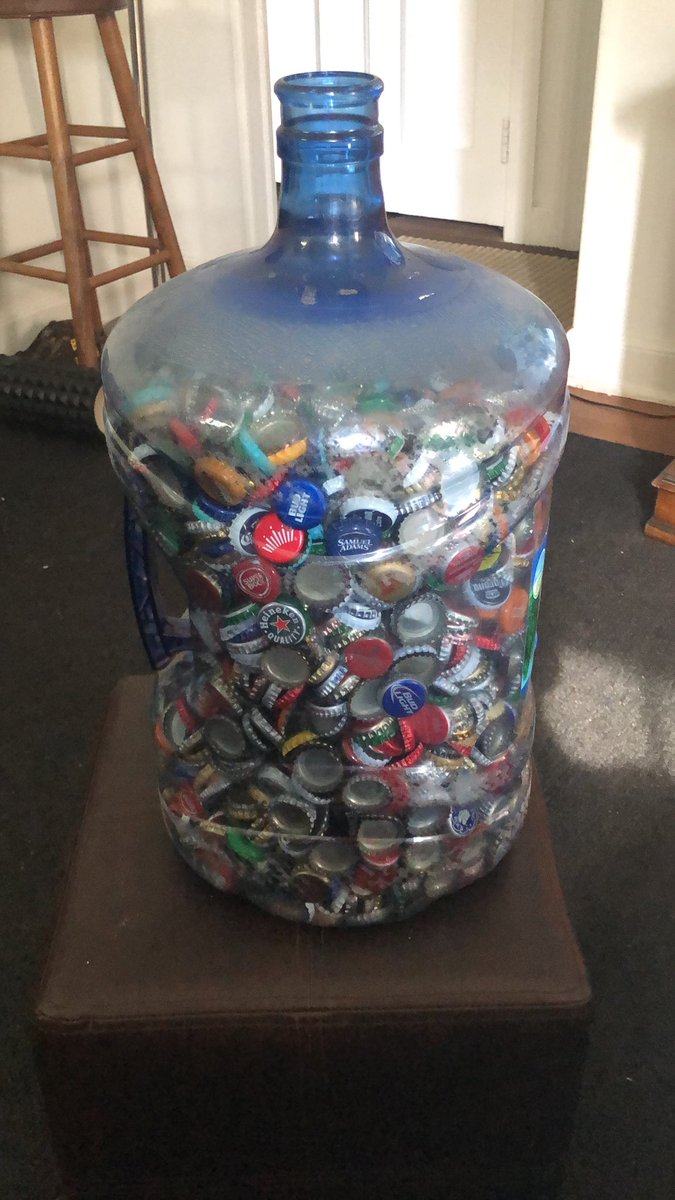 _bryanmanny's tweet photo. How many bottle caps? https://t.co/aZ1rFeanJN