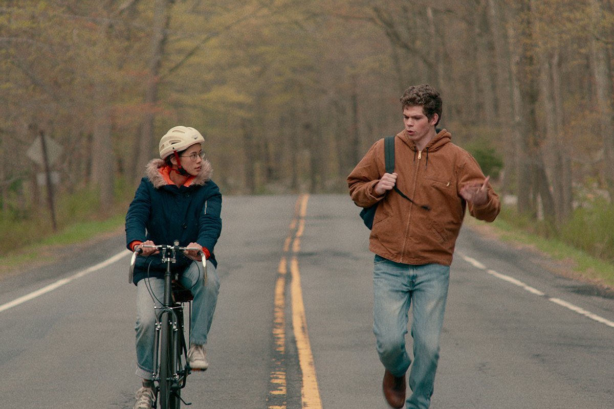 CINEMA505's tweet photo. 'The Half of It', novo filme LGBT+ da Netflix é aclamado pela crítica.

O longa venceu a categoria de Melhor Narrativa Americana na versão online do Tribeca Film Festival. https://t.co/oIAuV664hQ