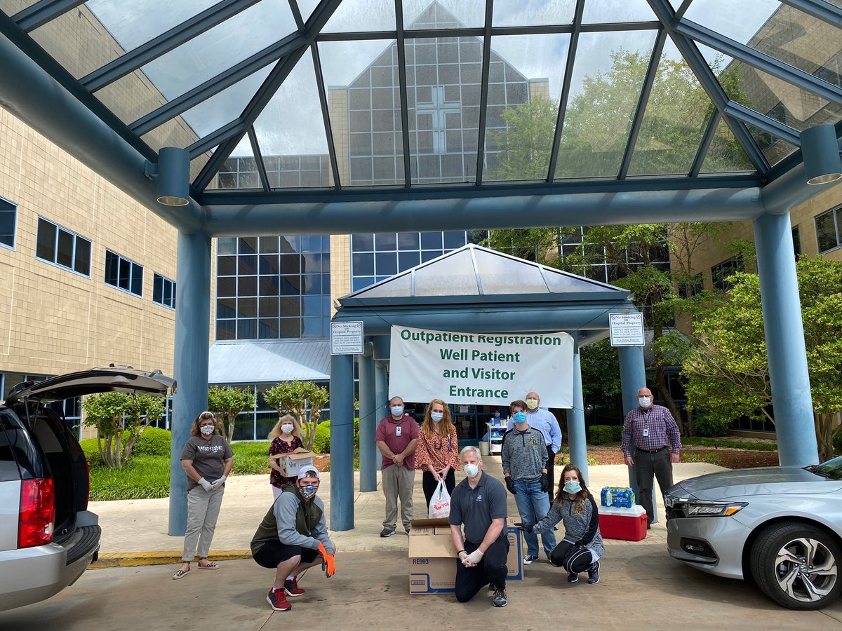 7428Gigawatts's tweet photo. Next up- the Gigawatts are connecting our Foodland Grocery heroes with a local favorite- The Spot! 
We have enough donations to feed the first shift of workers, but we need YOUR HELP to feed the second! Feed our frontlines! Donate! Link in the bio! 
#firstFFC https://t.co/w6626uHRdB