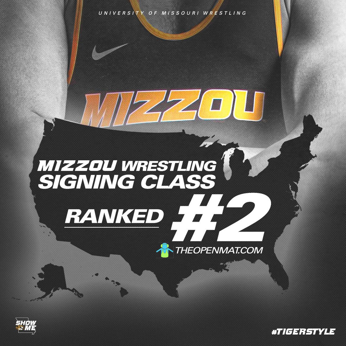 MizzouWrestling's tweet photo. The future is bright for #TigerStyle 😎

#MIZ x #TigerStyle 🐯💪 https://t.co/J35rLJ6zR7