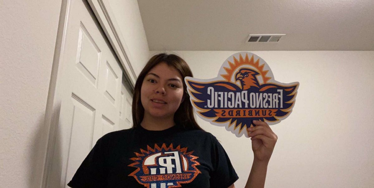 ohs_2021's tweet photo. Go sunbirds!! https://t.co/rlyTbTsKaK