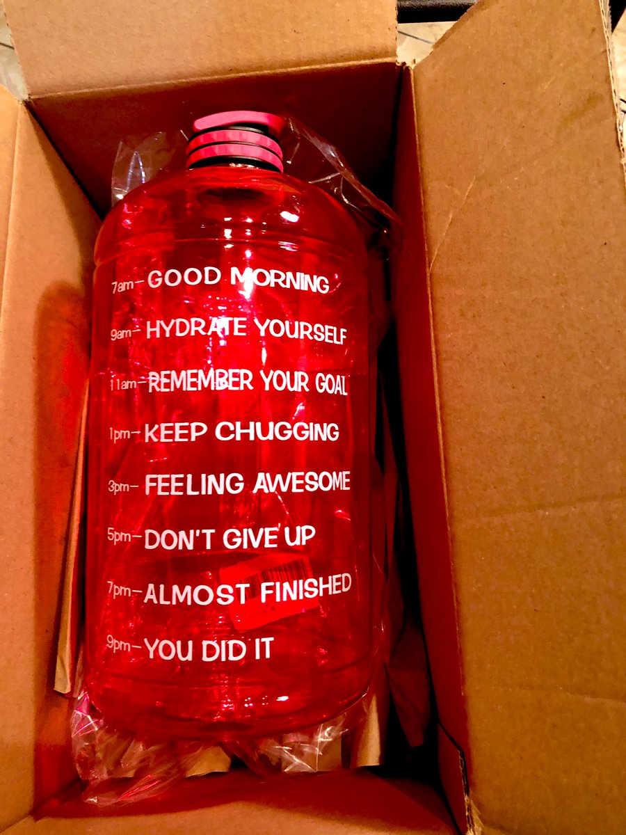 MrsPRProtocol's tweet photo. ππ½ #FriendshipFriday so... I have the BESTEST friends and I love how they show LOVE β€οΈ #GratitudeFriday
#LoveMyFriends thank you so much @chrystalslyte π₯° for my #welllnessgift #drinkmorewater Staying focus to #hydrate #MoveYourBody π£
#GirlsWithPearls #MrsPRProtocol π https://t.co/81CigxIDcK