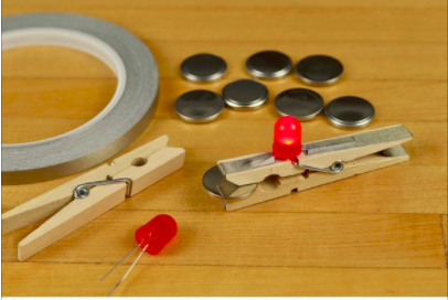 ReynoldsTeach's tweet photo. This is brilliant!
https://t.co/msVbiN2PZ5
@BrownDogGadgets #TLDSBlearns #TLDSBmakers #makered #makerspace #STEM #STEAM @MattiussiD @mschislett https://t.co/rBNI0CHs2V