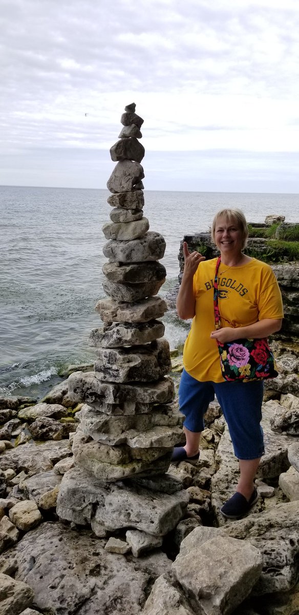 NeffAz's tweet image. Found one of me in my actual alma mater shirt!  University of Wisconsin Eau Claire!  We are the Blugolds!  Picture in Door County Wisconsin. #uwecalumni, #BASHAatcollege, #bashabilingual, #SeniorDecisionDay